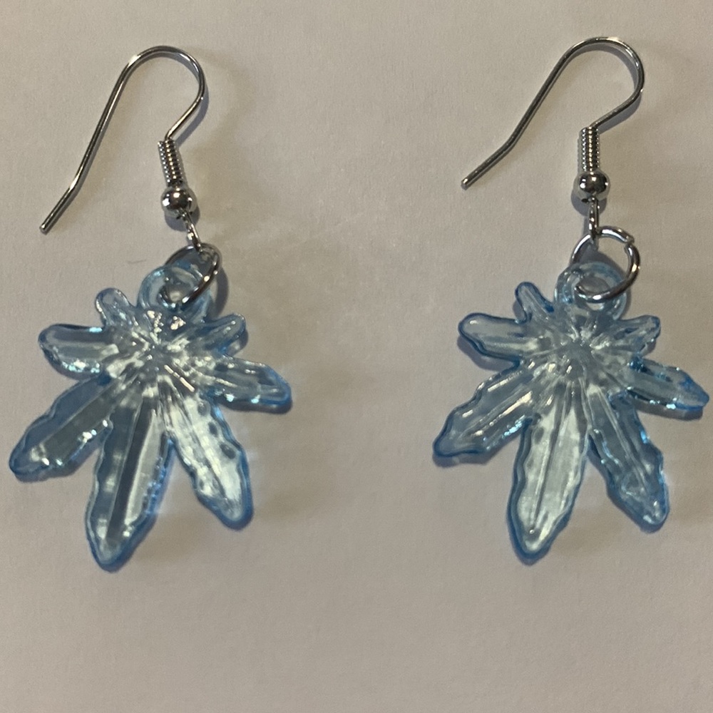 Weed leaf earrings - Picture 8 of 10